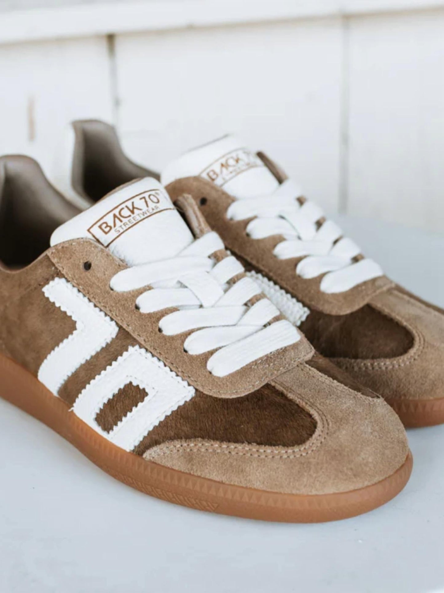 Back 70 - Women's Cloud P Sneaker