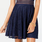 Vestido infantil City Studios com ajuste evasê e renda azul, tamanho 13