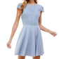 Vestido curto feminino City Studios de algodão com renda e zíper, manga curta, gola redonda, azul, tamanho 9