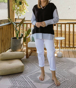 Elan - 7 V Neck Vest