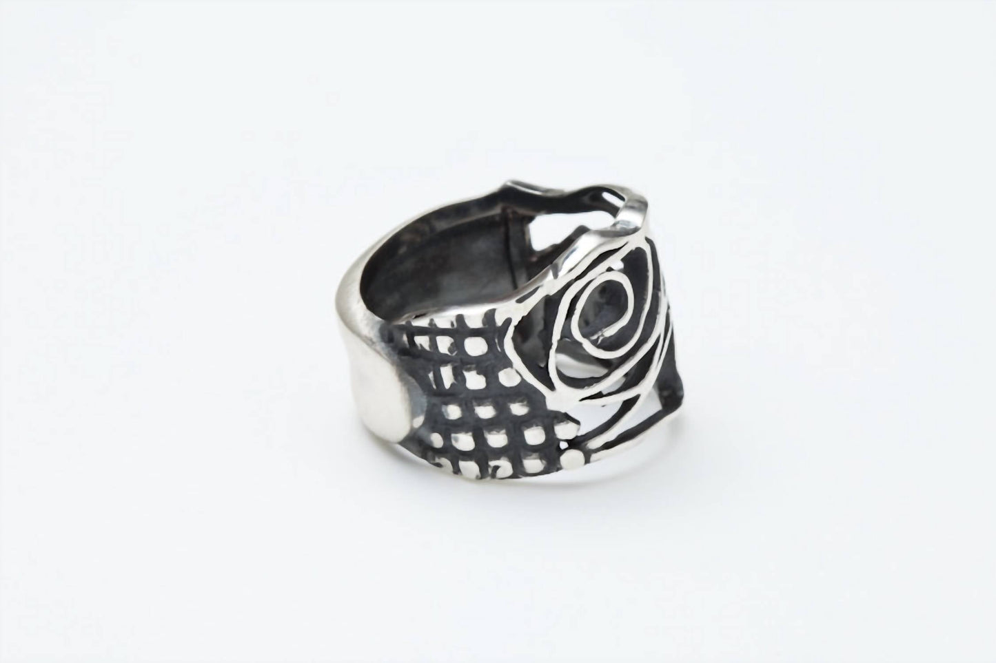 Avenue Chic - Women's Rose Ring