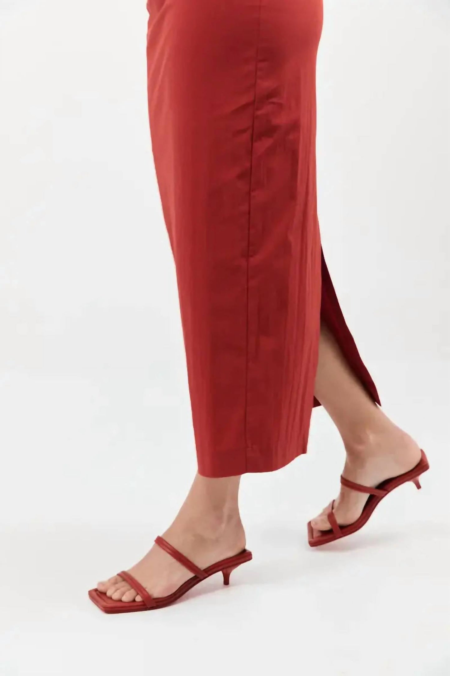 St. Agni - Fine Strap Kitten Heel