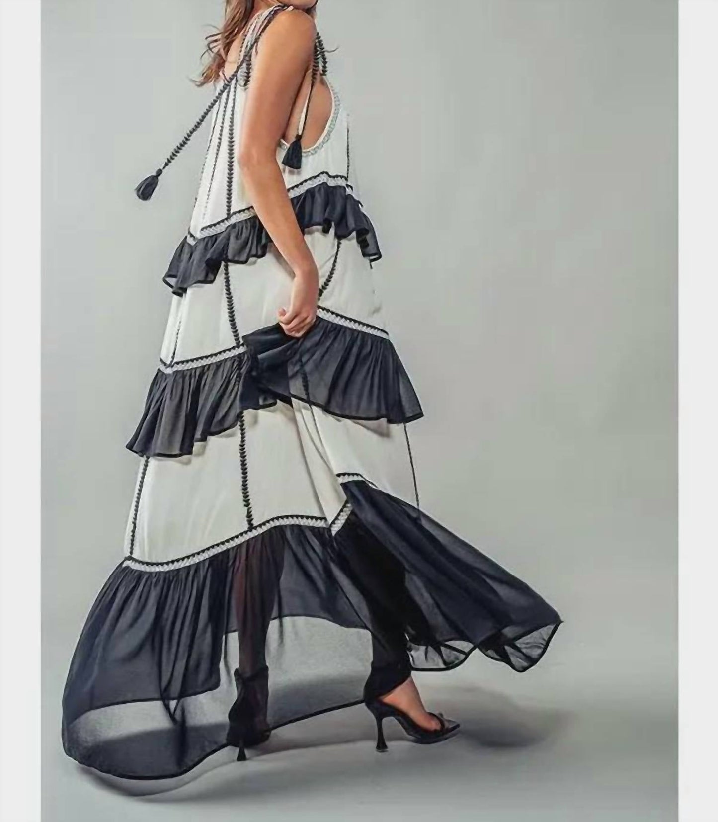 Urban Daizy - Midnight Garden Maxi Dress