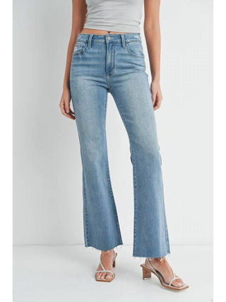 Just Black Denim - Calça jeans flare de cintura alta com bainha desgastada