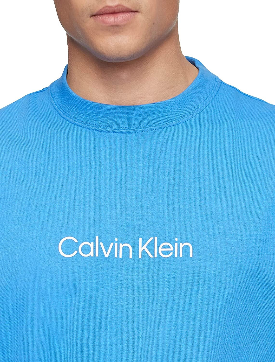 Camiseta Calvin Klein Masculina Relaxed Fit com Logo Padrão e Gola Redonda Azul Tamanho Grande