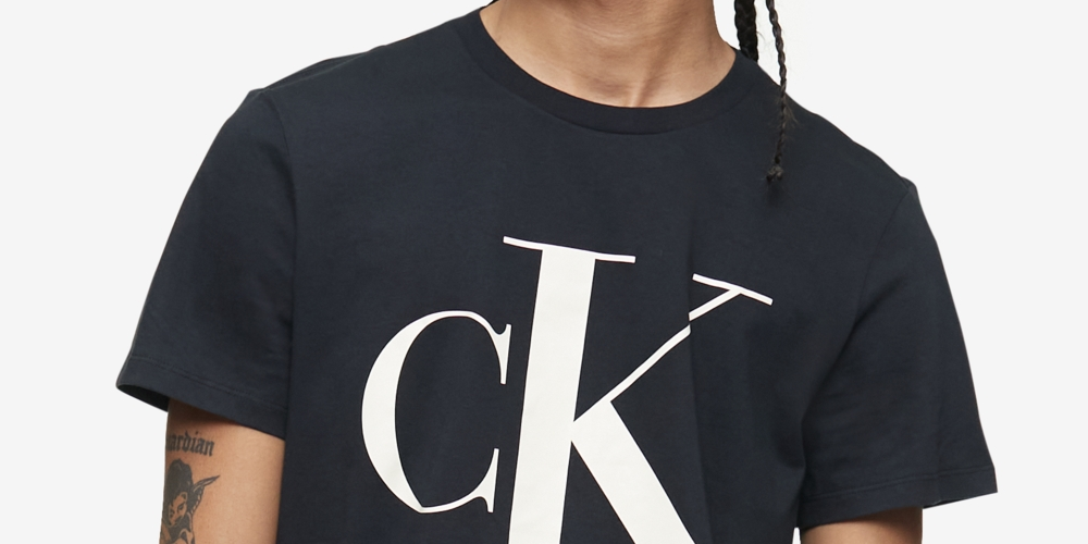 Camiseta Calvin Klein Masculina com Logotipo Monograma e Estampa Preta Tamanho XXG