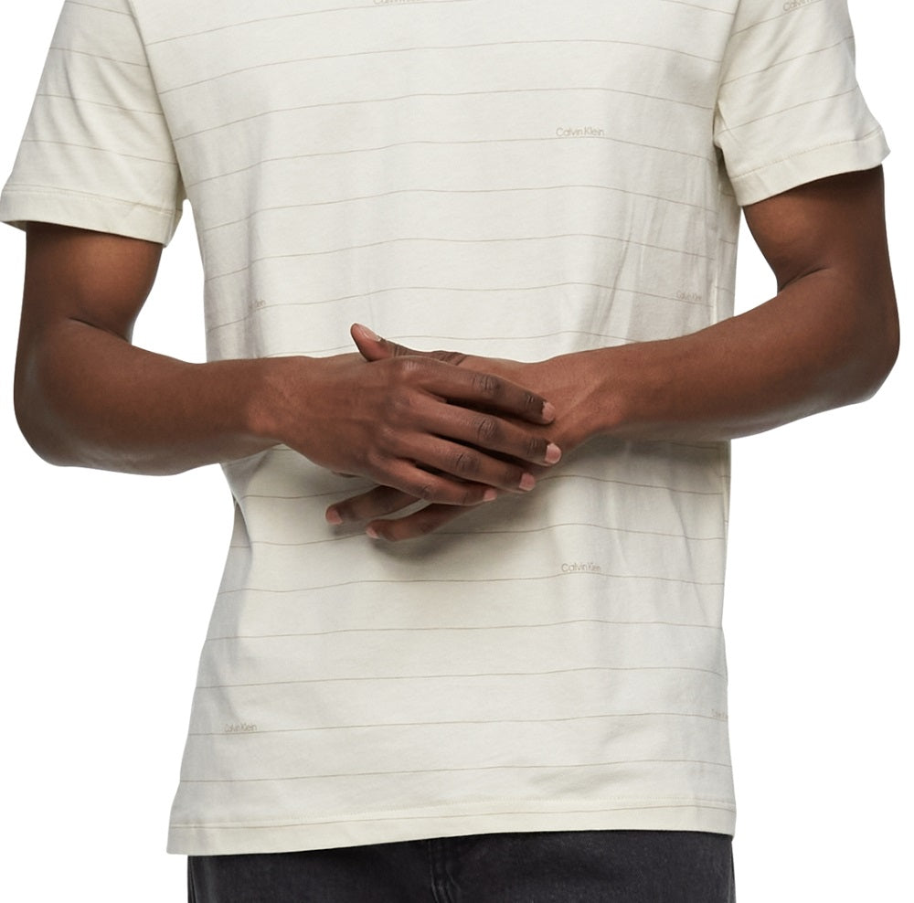 Camiseta Calvin Klein Masculina Regular Fit Manga Curta Listrada Gola Redonda Branca Tamanho P