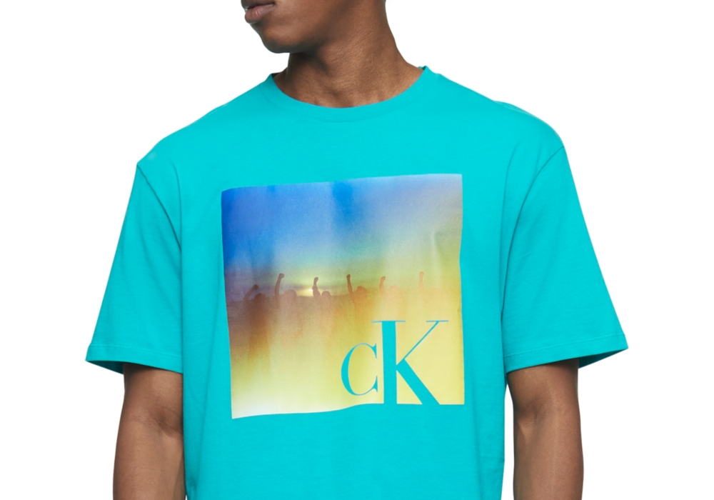 Camiseta Calvin Klein Masculina Relaxed Fit Pride Graphic Crewneck Azul Tamanho GG