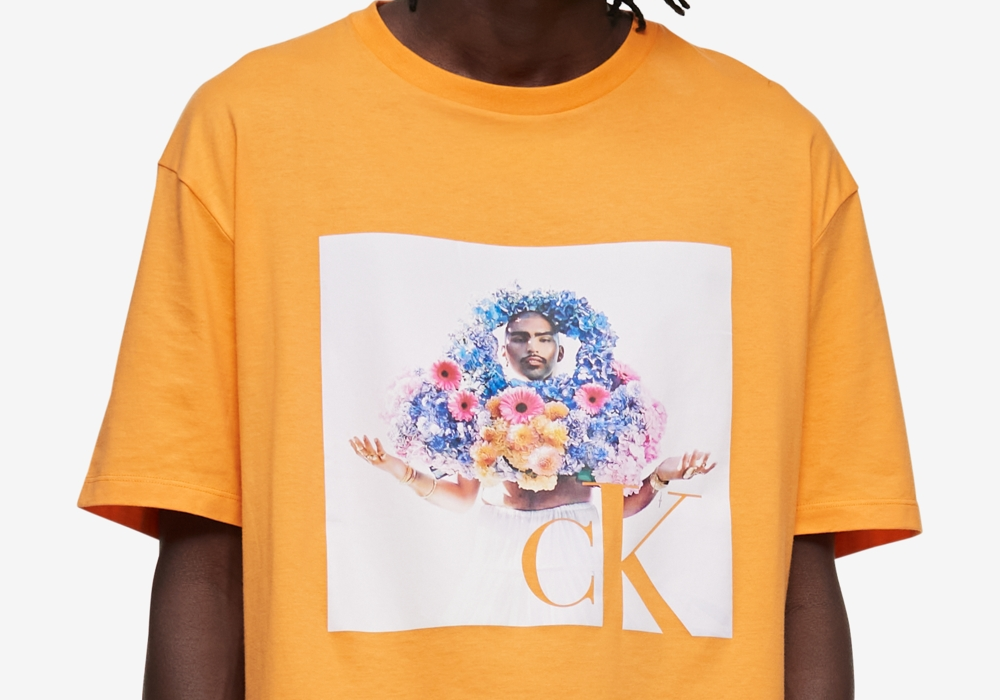 Camiseta Calvin Klein Masculina Relaxed Fit Pride Graphic Crewneck Laranja Tamanho M