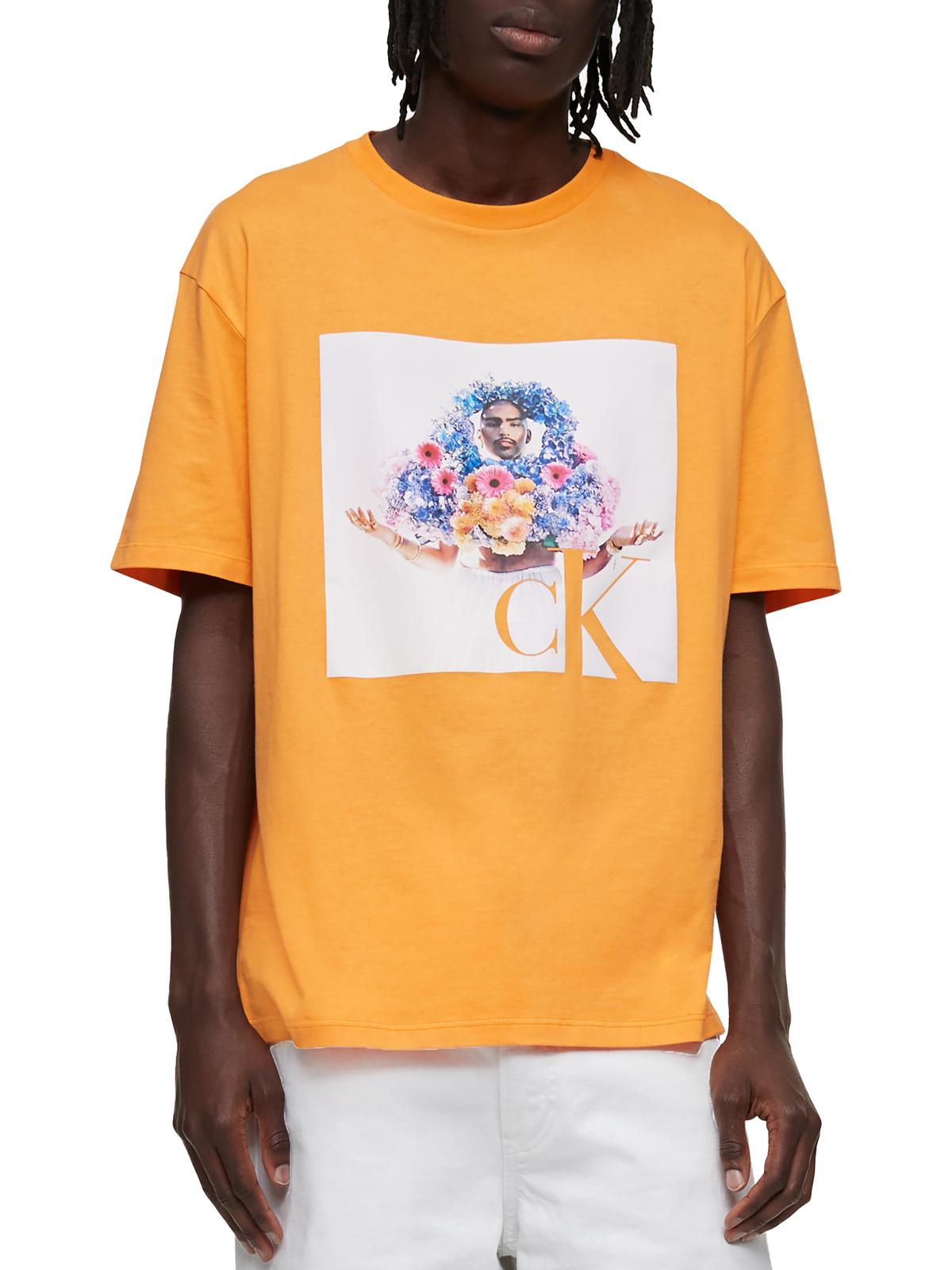 Camiseta Calvin Klein Masculina Relaxed Fit Pride Graphic Crewneck Laranja Tamanho M