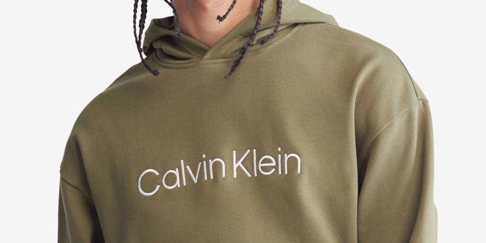 Calvin Klein Masculino Relaxed Fit Standard Logo Terry Hoodie Marrom Tamanho Médio