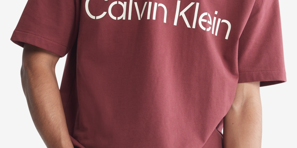Camiseta Calvin Klein Masculina Relaxed Fit Stencil Logo Vermelha Tamanho XX-G