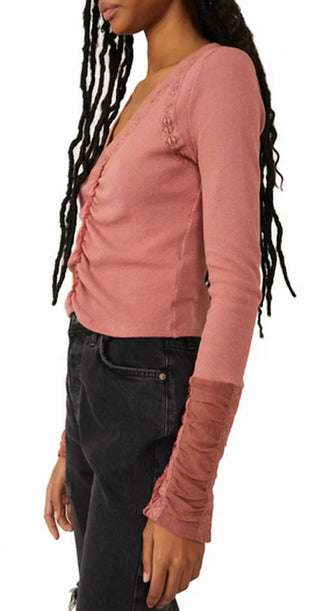 Free People - Wear Me Out Blusa de manga comprida com decote em V
