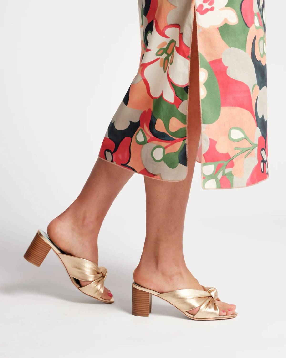 Frances Valentine - Mollie Heel