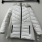 Casaco acolchoado com capuz e acabamento em pele sintética Michael Kors feminino, branco, tamanho 1X