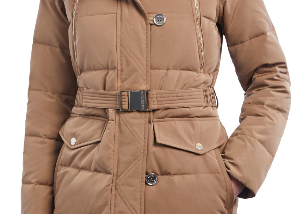 Casaco acolchoado com capuz e gola de pele sintética Michael Michael Kors feminino, tamanho M