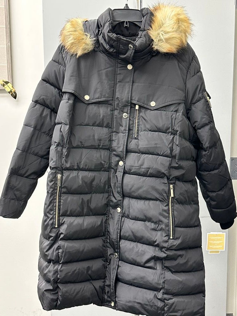 Casaco acolchoado com capuz e acabamento em pele sintética Michael Michael Kors Plus Size, preto, tamanho 3X