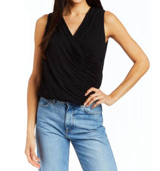 Drew - Blusa plissada de chiffon sem mangas Maisie