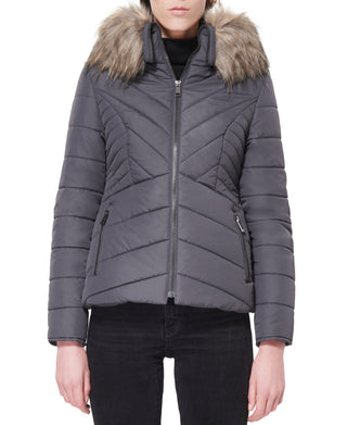 Casaco acolchoado com capuz e acabamento em pele sintética Maralyn &amp; Me Junior, cinza, tamanho grande