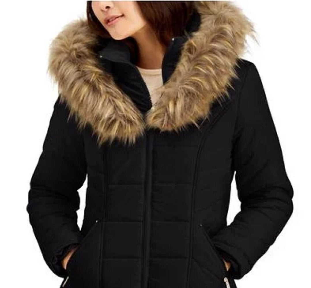 Casaco acolchoado com capuz e acabamento em pele sintética Maralyn &amp; Me Junior, preto, tamanho médio