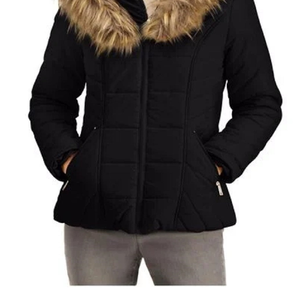 Casaco acolchoado com capuz e acabamento em pele sintética Maralyn &amp; Me Junior, preto, tamanho médio