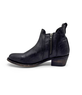 Botas de cano curto com zíper Elsa pretas e femininas