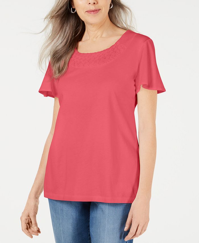 Camiseta feminina Karen Scott com gola trançada, coral, tamanho médio
