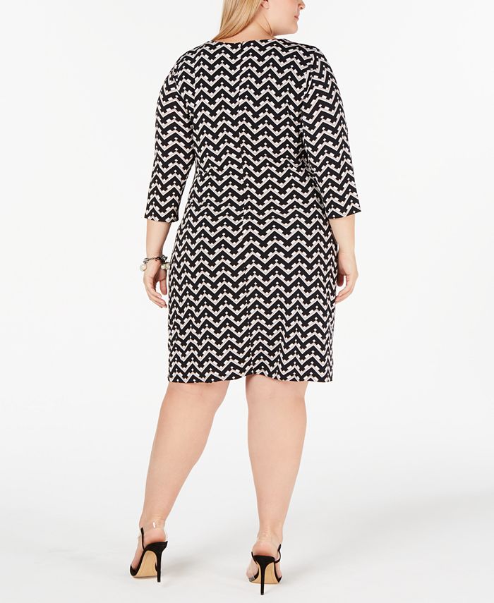Vestido feminino com estampa geométrica e recorte no pescoço, zigue-zague, preto, tamanho 2X da INC International Concepts
