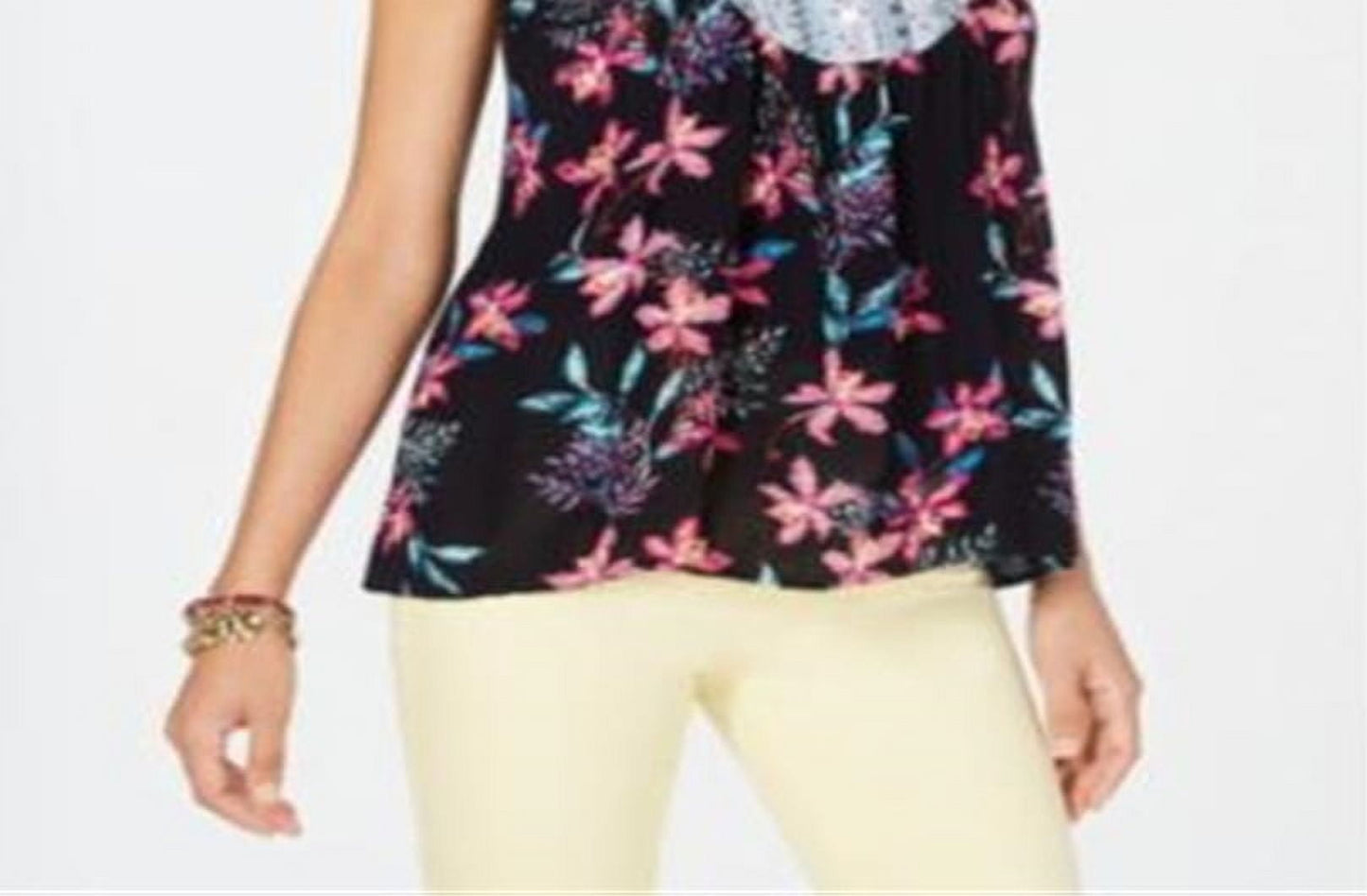 Blusa feminina estilo Hibiscus Mix Media tamanho médio