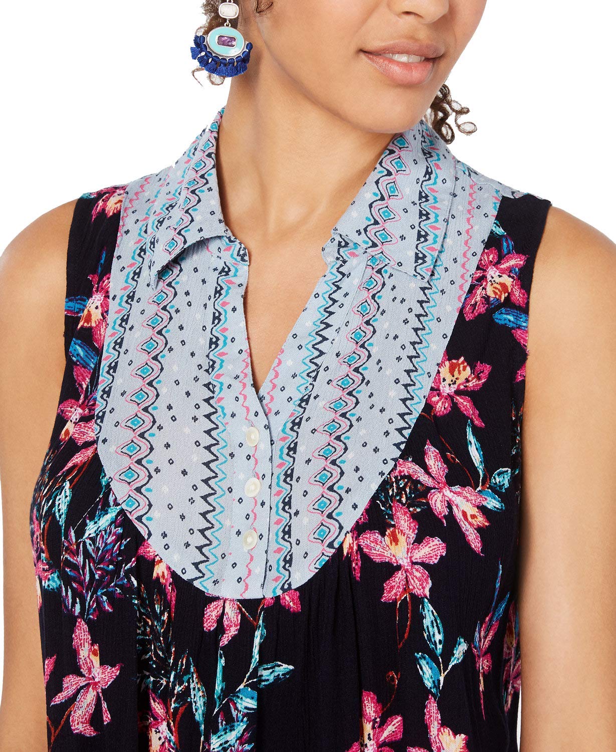 Blusa feminina estilo Hibiscus Mix Media tamanho médio