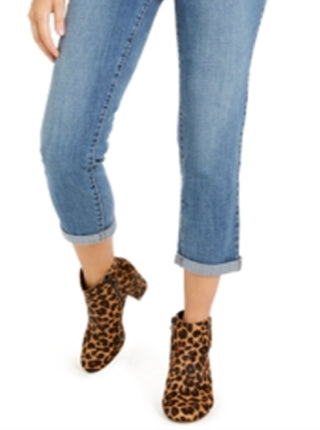 Calça jeans curta feminina Curvy Fit Boyfriend da INC International Concepts, azul, tamanho 4