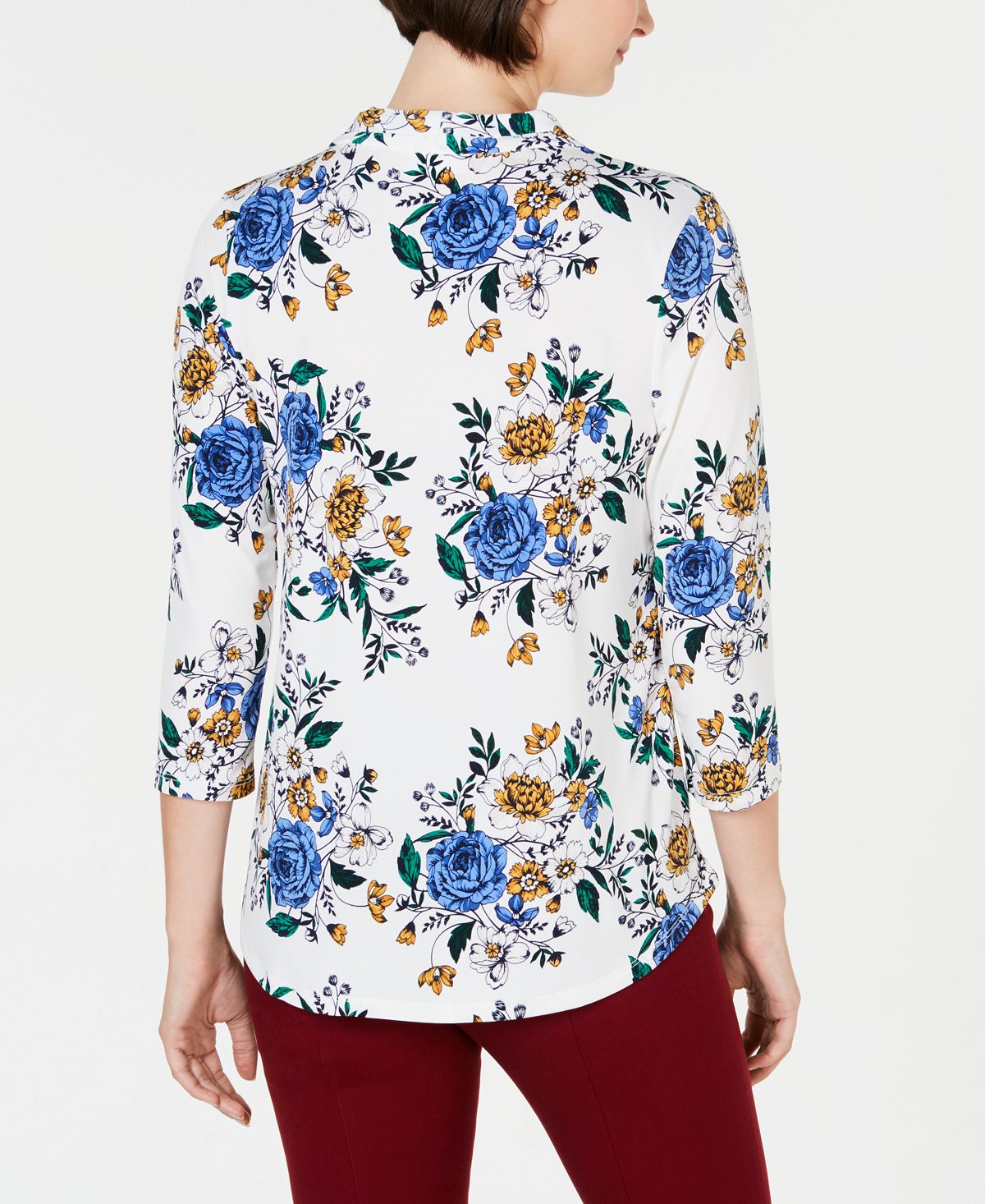 Blusa feminina com estampa floral e decote em V, branca, tamanho pequeno