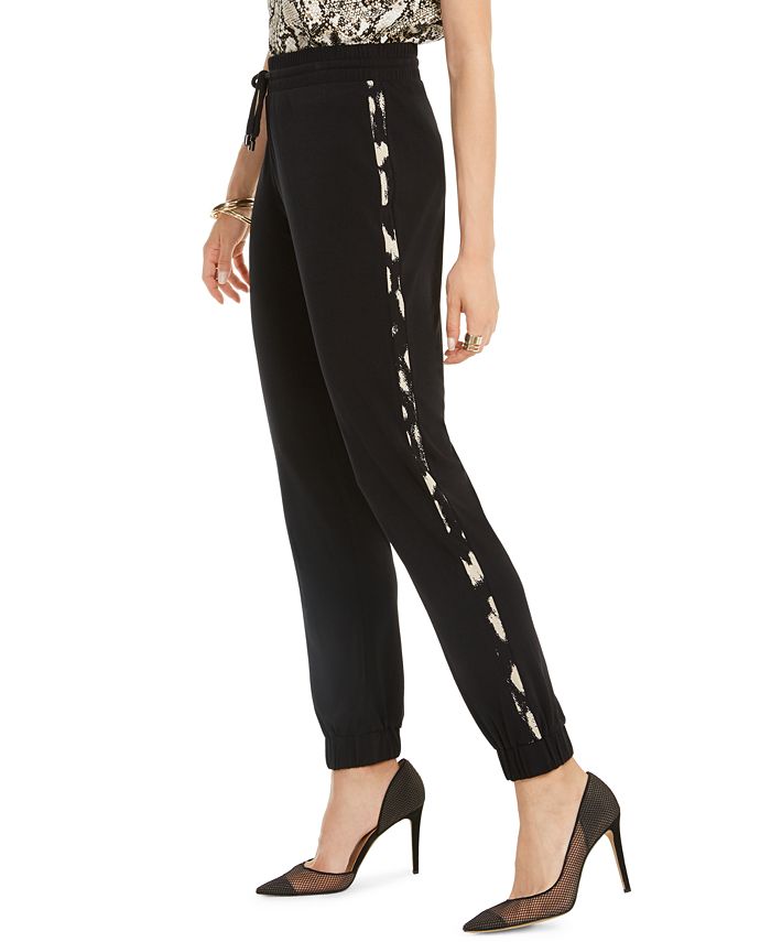 Calça jogger feminina com estampa animal e costura lateral, preta, tamanho XX-G, da INC International Concepts