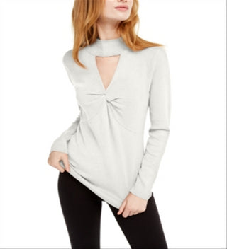 Camiseta feminina com recorte de manga comprida e decote em V da INC International Concepts, branca, tamanho médio