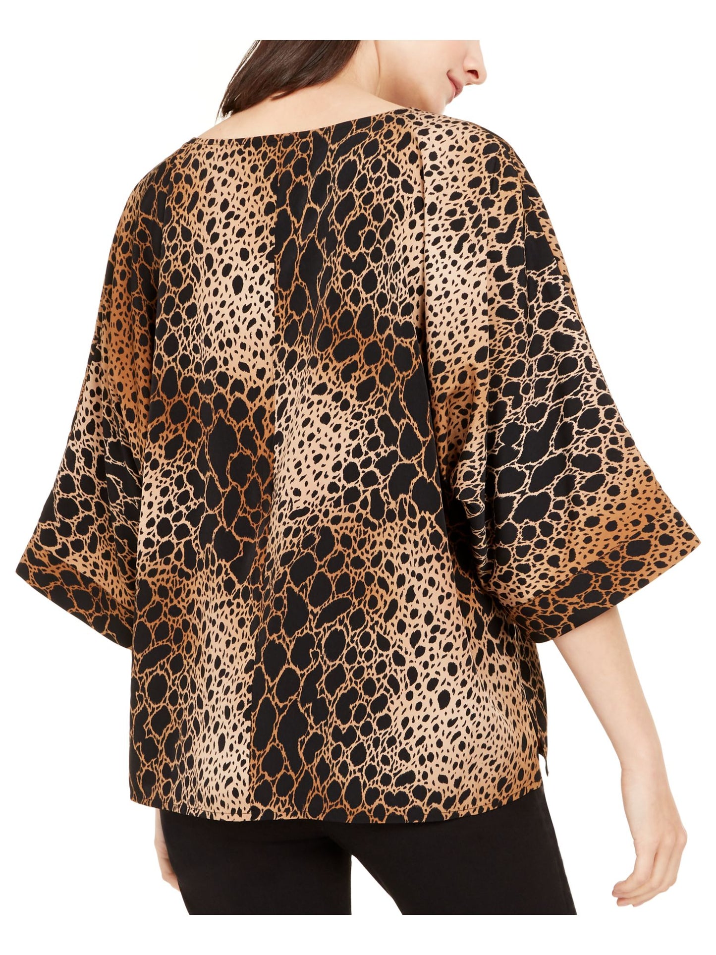 Blusa feminina Alfani com estampa animal e manga dolman, gola redonda, marrom, tamanho pequeno