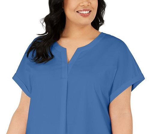 Blusa feminina Alfani Plus com decote dividido e manga curta, azul, tamanho 1X