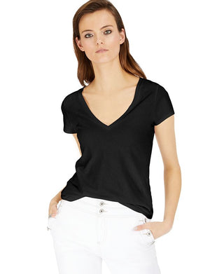 Camiseta feminina com decote em V da INC International Concepts, preta, tamanho grande