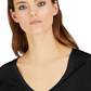 Camiseta feminina com decote em V da INC International Concepts, preta, tamanho grande