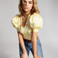 Blusa cropped feminina com manga bufante e estampa da INC International Concepts, amarela, tamanho grande