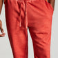 Calça de moletom masculina Sun + Stone Garment Washed Fleece, vermelha, tamanho grande