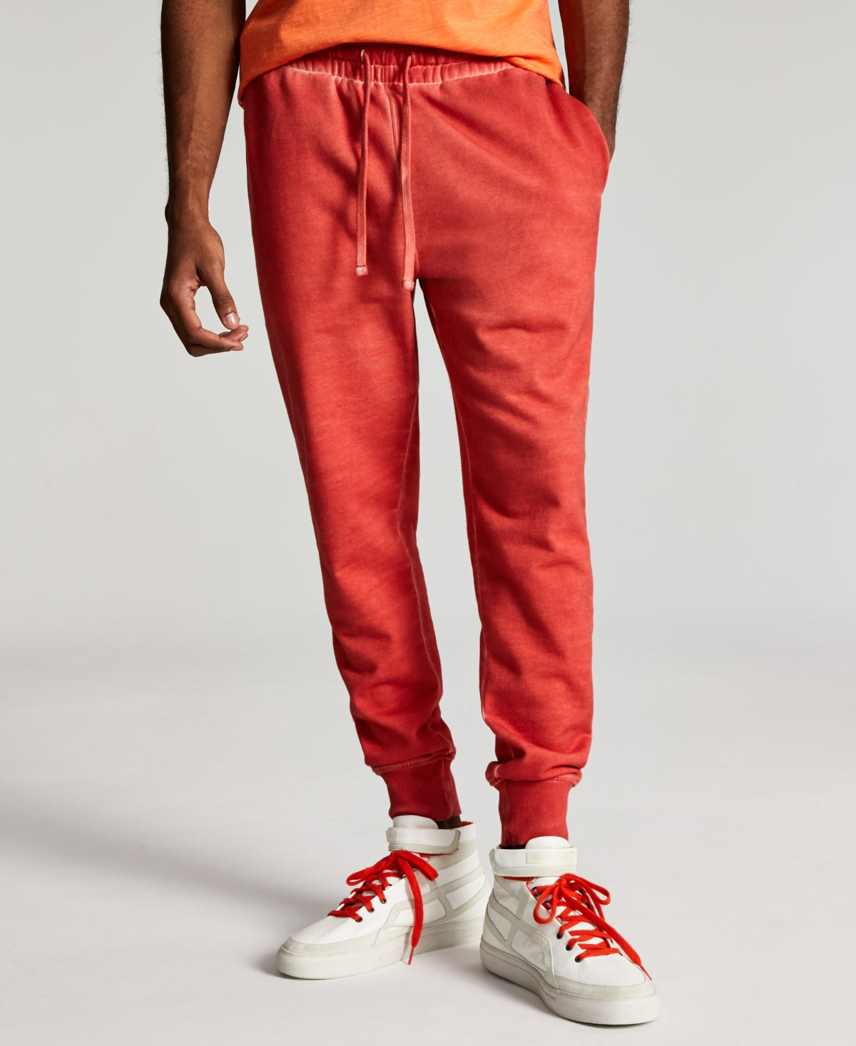 Calça de moletom masculina Sun + Stone Garment Washed Fleece, vermelha, tamanho grande