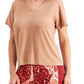 Camiseta feminina ID Ideology com decote em V, marrom, tamanho pequeno