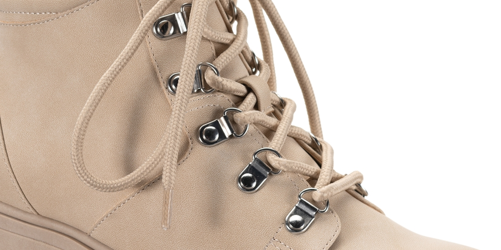 Botas femininas Sun + Stone Ruthee Lug Sole, brancas, tamanho 9 M