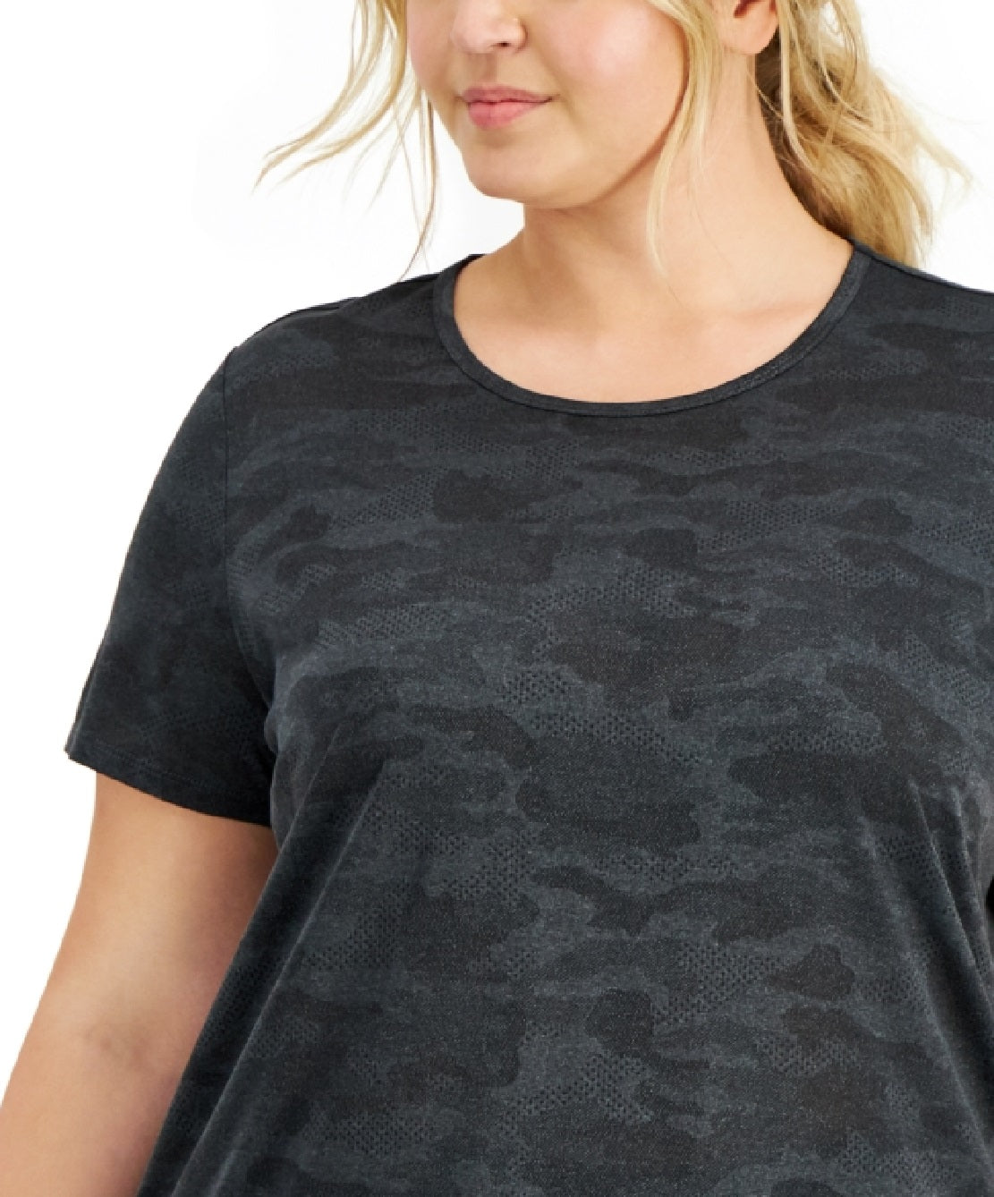 Camiseta feminina ID Ideology Plus com estampa camuflada em jacquard e absorção de umidade, preta, tamanho 1X