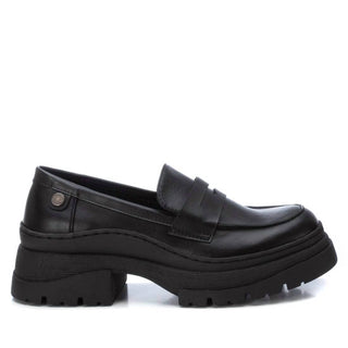 Xti - Mocassins com Detalhe de Máscara Feminina