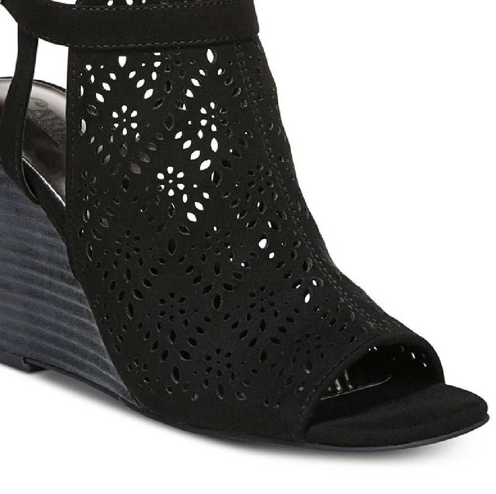 Sandálias femininas Gabrielle Slingback com salto plataforma e salto plataforma Carlos by Carlos Santana, tamanho 11, pretas