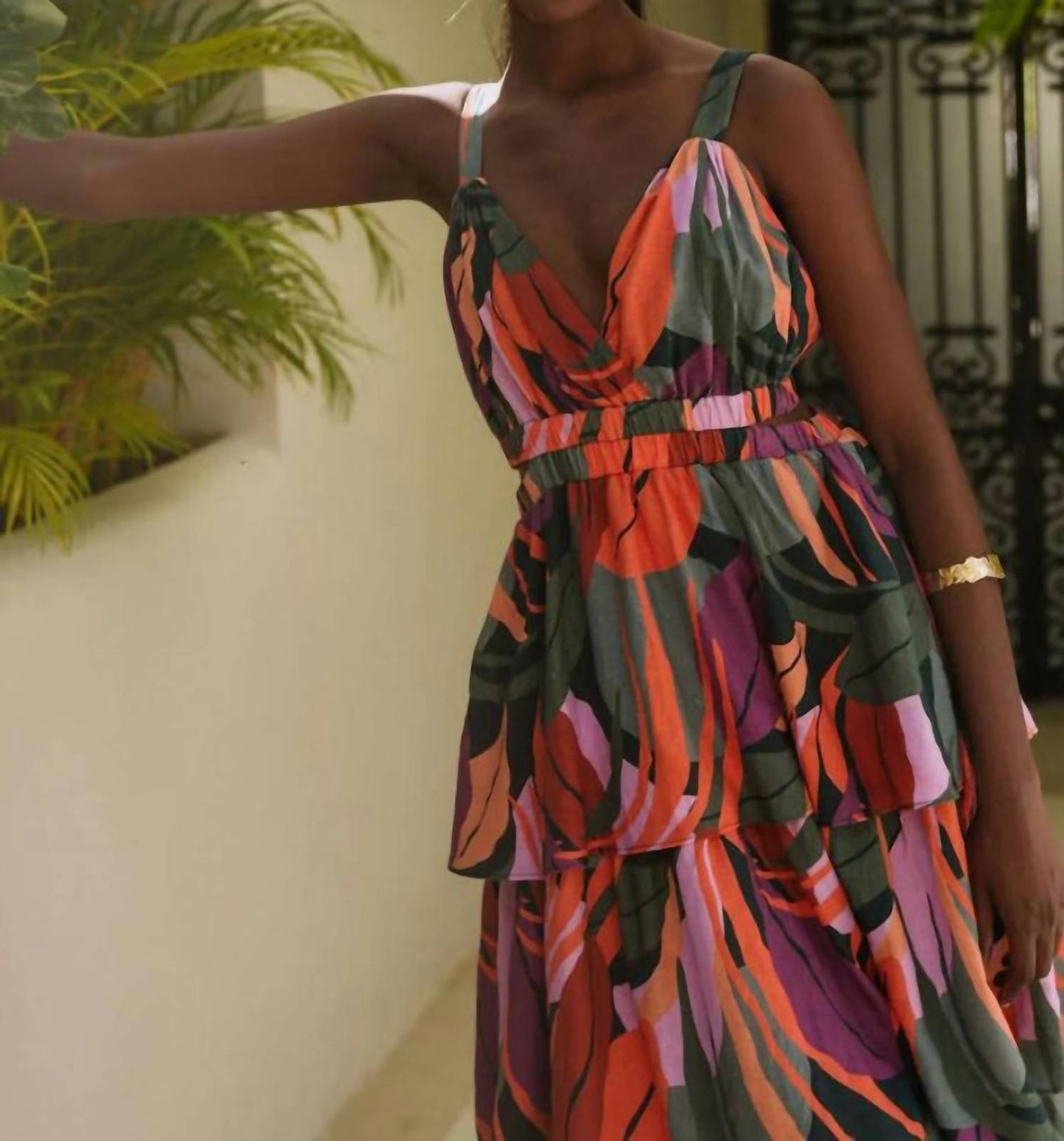 Hutch - Aisha V-neck Maxi Dress
