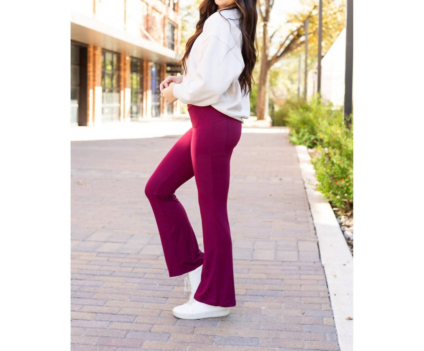 Julia Rose - Maeve Bootcut Leggings With Pockets