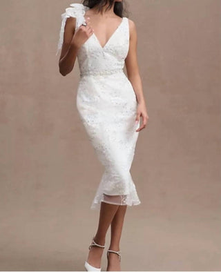 Mac Duggal - Vestido longo com contas florais e comprimento chá