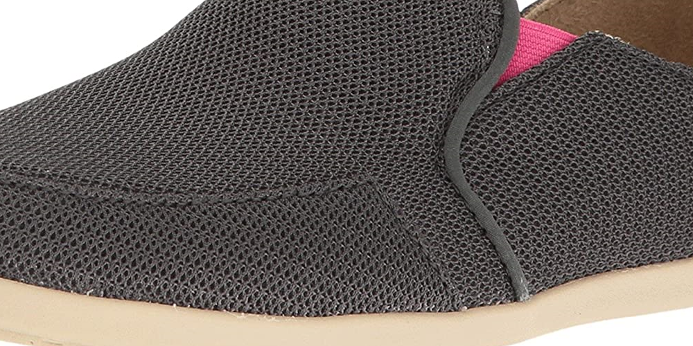 OluKai Tênis feminino de malha Waialua sombra escura/magenta
